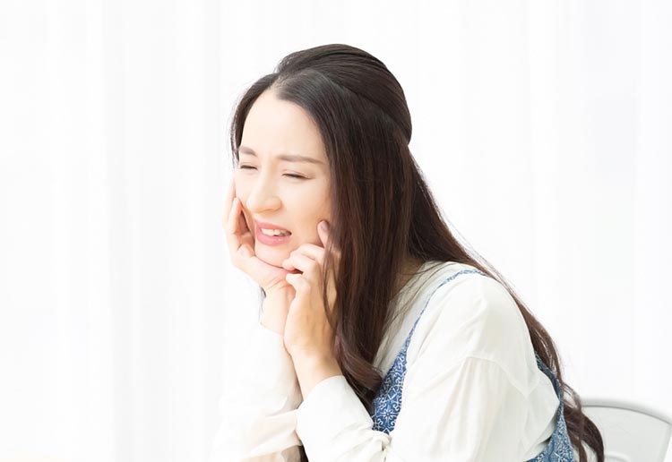 顎関節症のイメージ写真